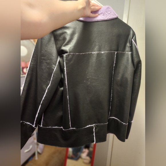 Faux Leather & Faux Fur-Lined Zipper Jacket With Pockets. No brand. Size ( 1x ). - Picture 2 of 3